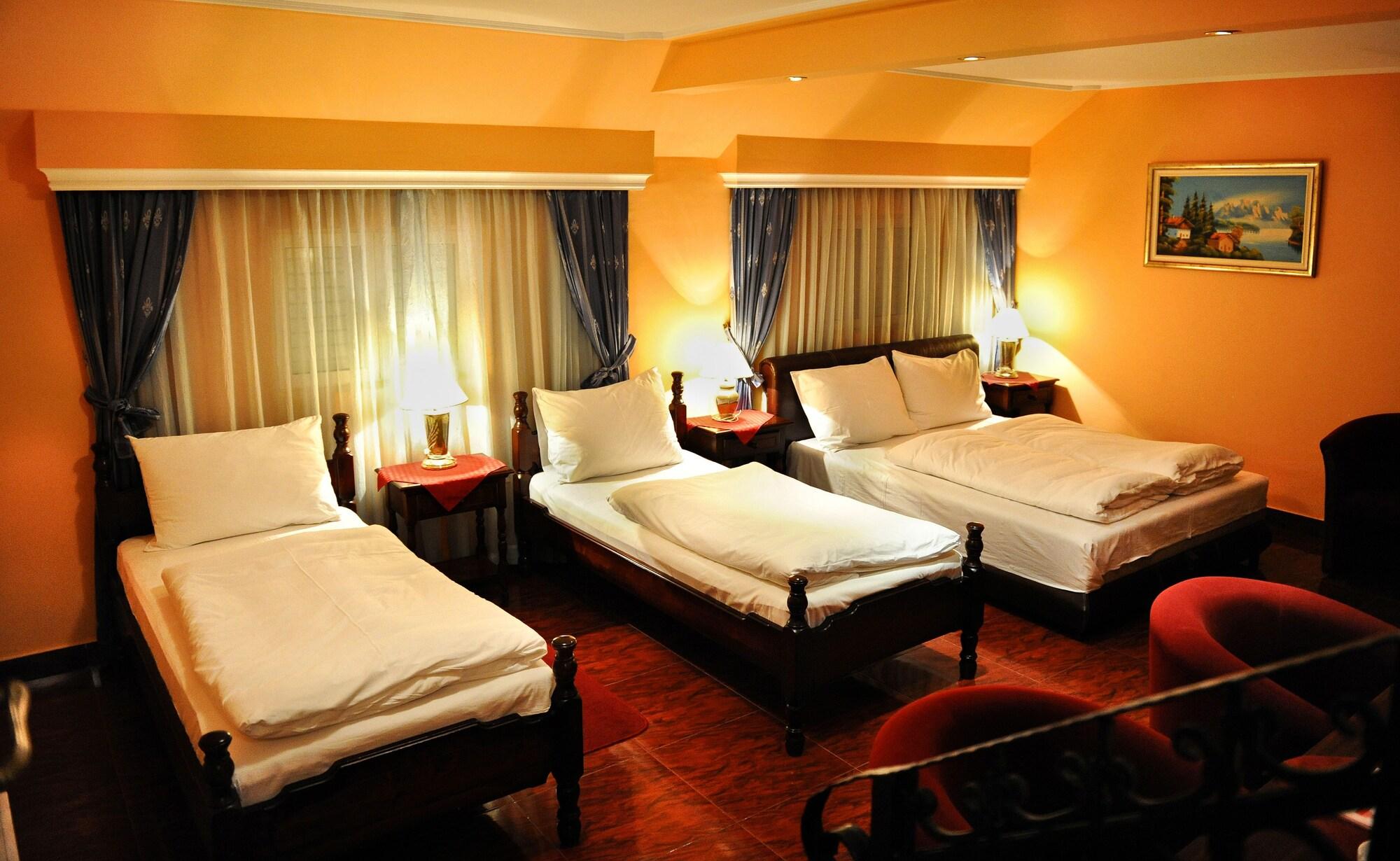 Hotel Evropa Подгорица Екстериор снимка