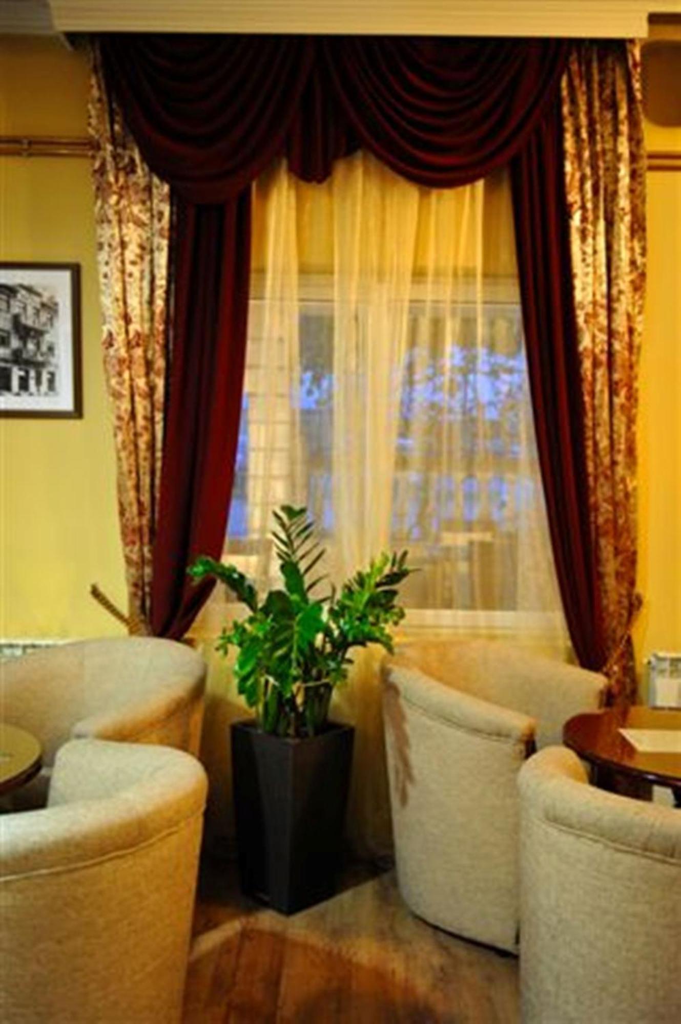 Hotel Evropa Подгорица Екстериор снимка