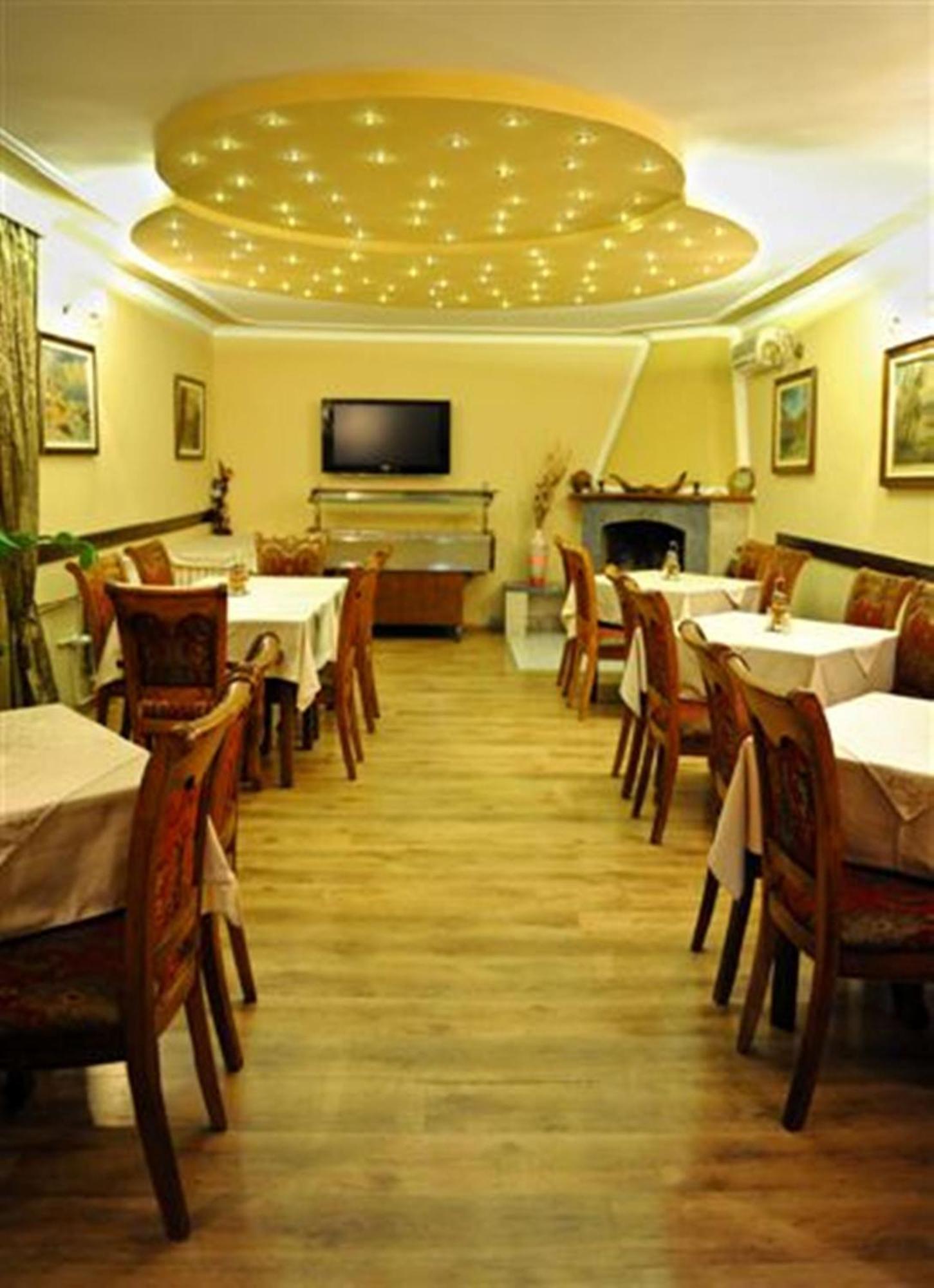 Hotel Evropa Подгорица Екстериор снимка