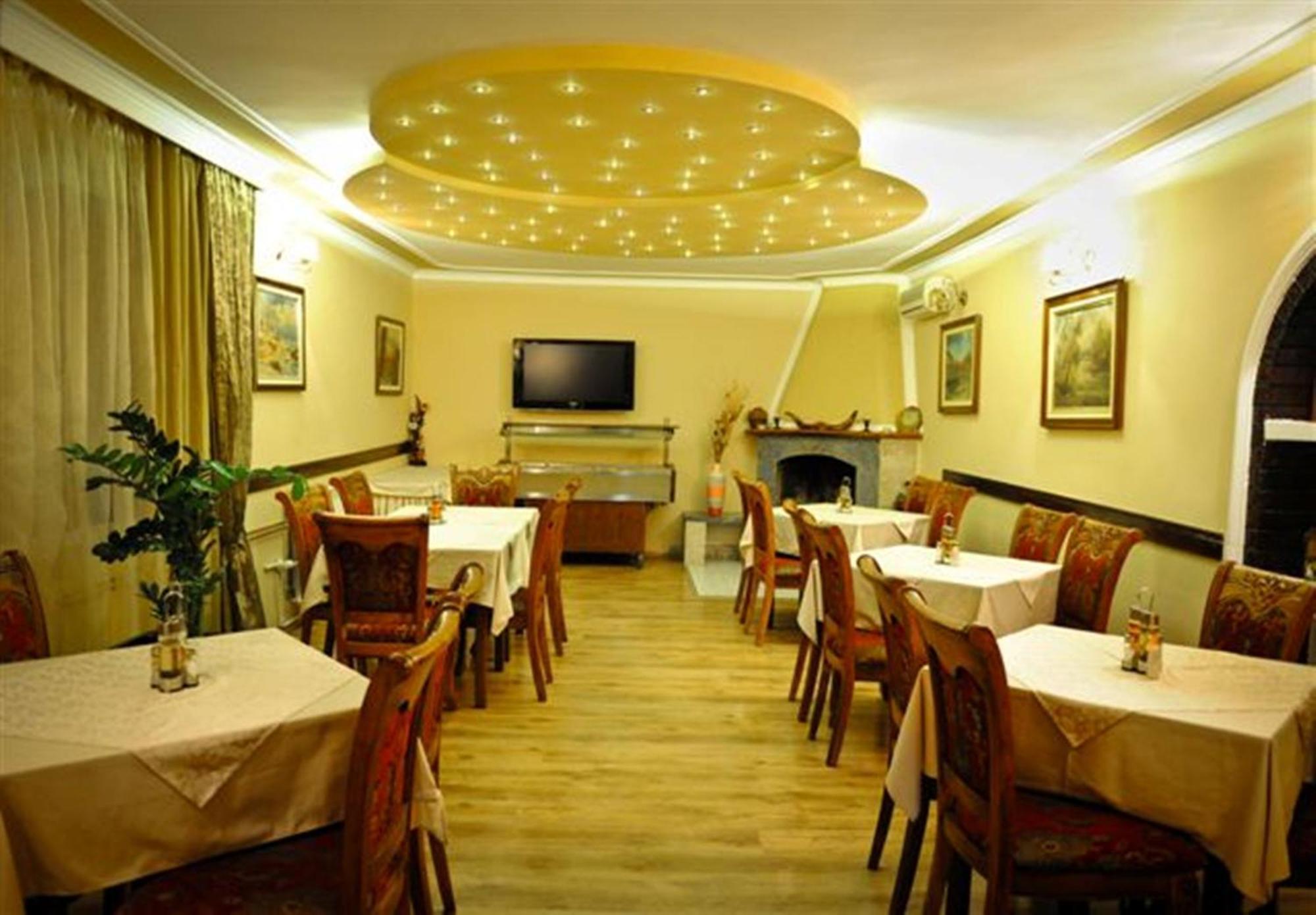 Hotel Evropa Подгорица Екстериор снимка