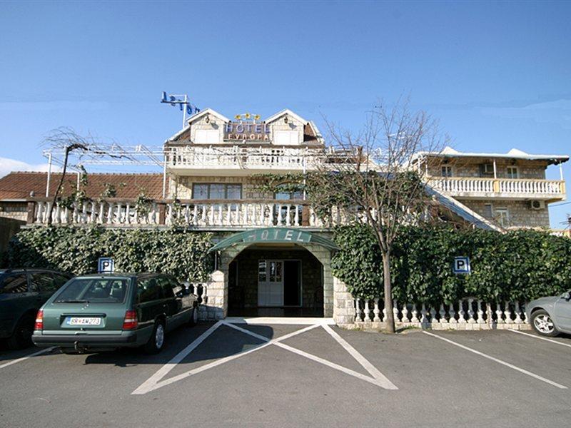 Hotel Evropa Подгорица Екстериор снимка